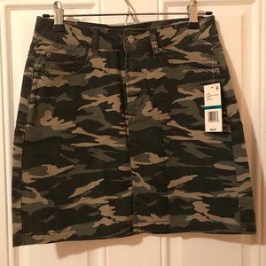 Kensie Jeans Camo Print Skirt